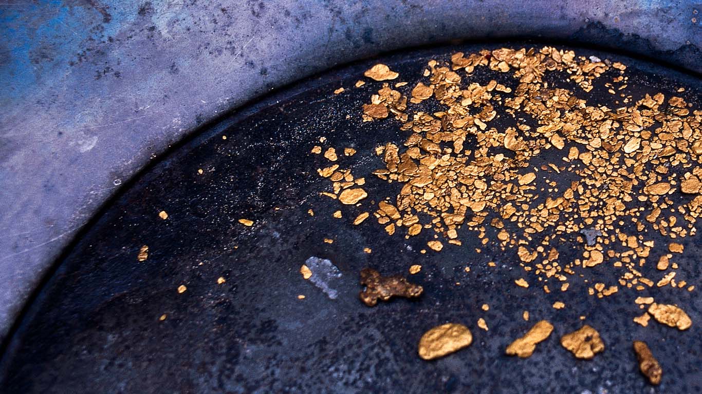 Gold panning - Kakslauttanen